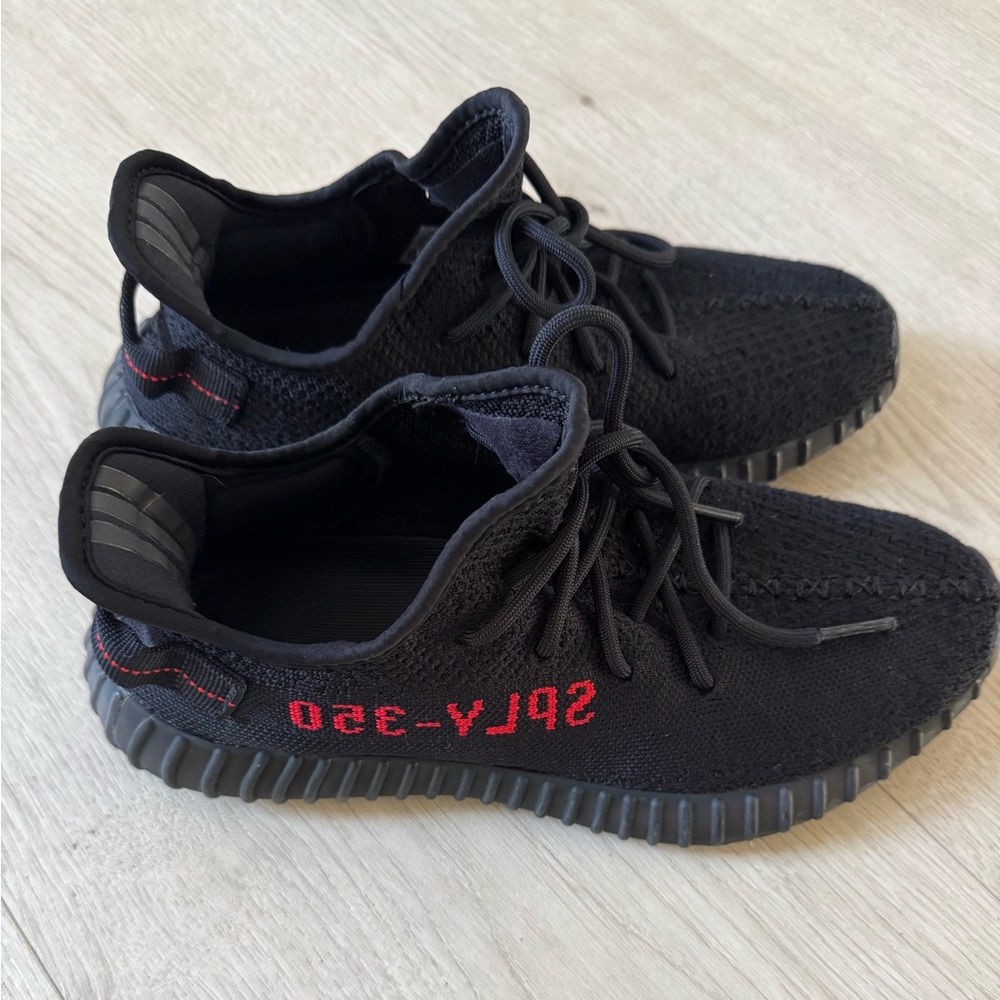 Yeezy boost 350 V2